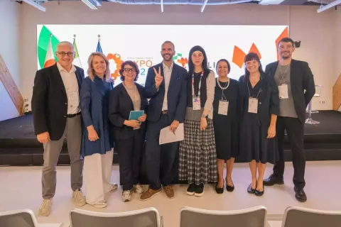 Uno studio di UniBg, contro il sovraffollamento il 43% dei turisti disposti a spendere di più