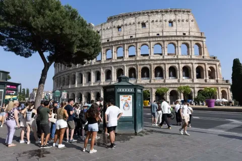 Ad agosto 18 milioni di italiani in viaggio, prevista una spesa di 17,6 miliardi