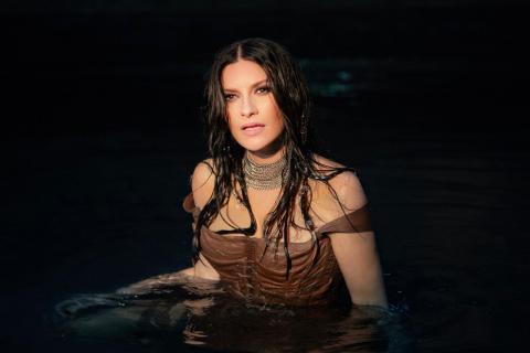 Laura Pausini, esce il 5 dicembre il nuovo singolo “Ritorno ad amare”